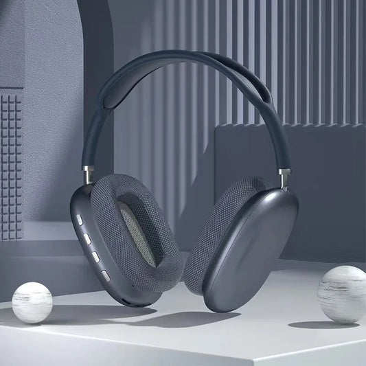 P9 wireless Bluetooth headphones showcased in a modern design setting with a focus on comfort and style.